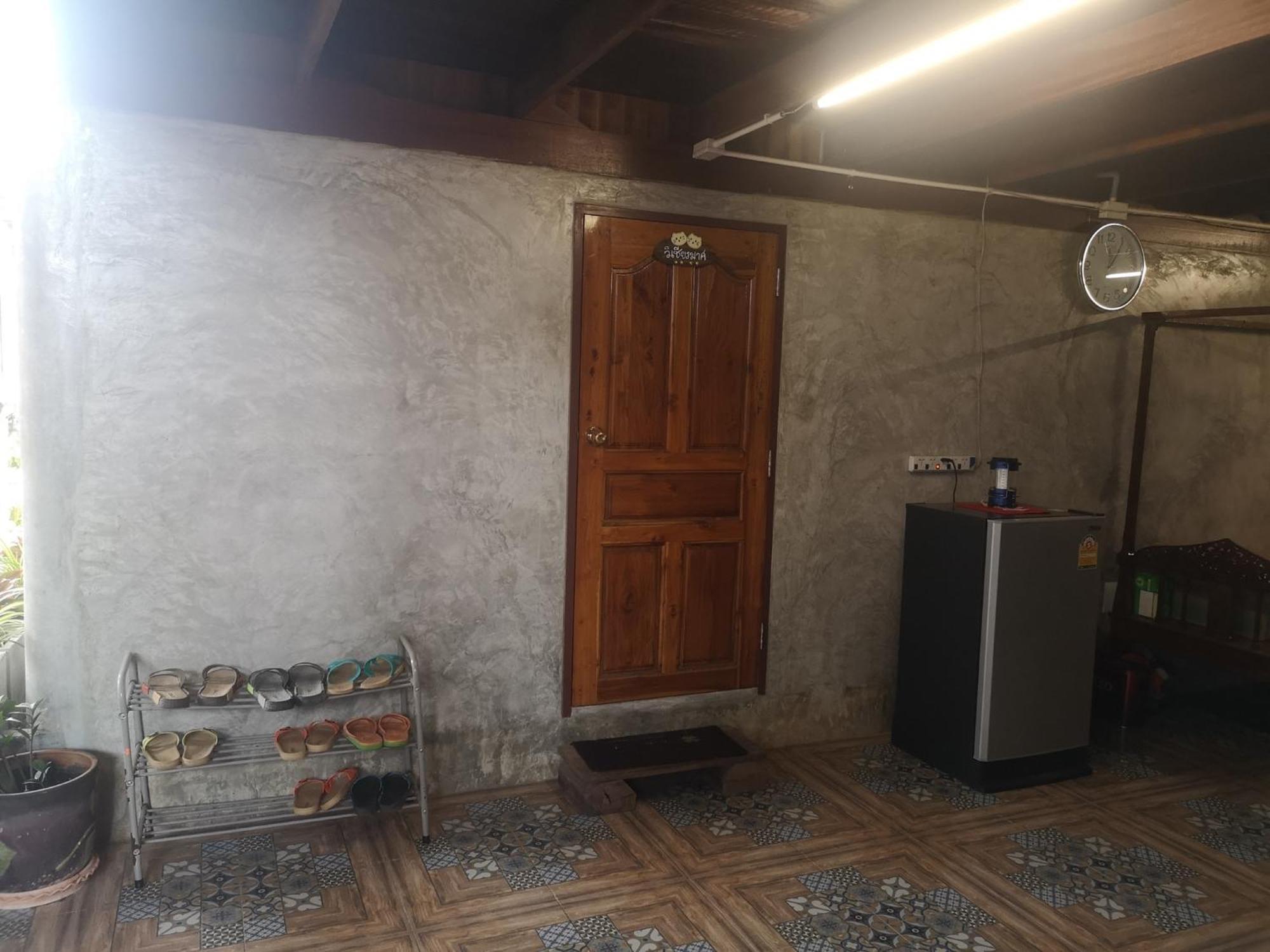 Bansuwan Homestay Amphawa Esterno foto